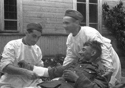 «Фриц на соседней койке»: как раненые красноармейцы относились к пленным немцам в госпиталях - Русская семерка