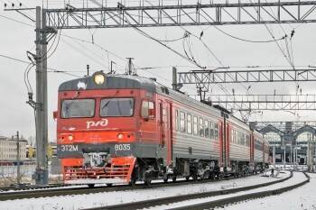 "Остановился поезд": пассажиры обесточенной бабаевской электрички замерзали в Ленобласти