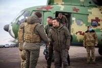 Зеленский поздравил украинских военных и уехал на восток