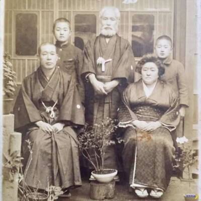 Проклятие японских семейных фотографий