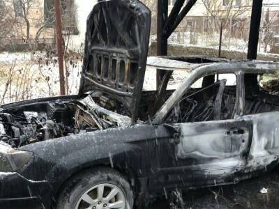 Денисова потребовала у полиции установить причастных к поджогу авто журналиста в Ужгороде