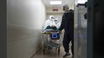 Валерий Вечорко - Главврач больницы имени Филатова сообщил о снижении госпитализаций с COVID-19 за неделю - russian.rt.com