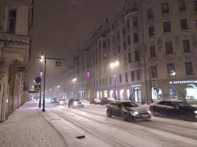Беглов заявил, что разделяет недовольство петербуржцев уборкой снега