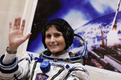 Первая в Европе женщина-командир МКС начала в России подготовку к полету