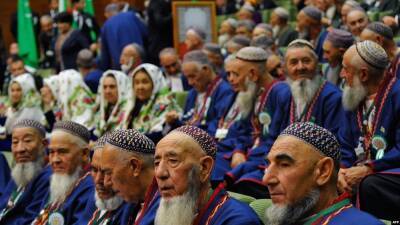 Туркменским чиновникам запретили иностранные слова