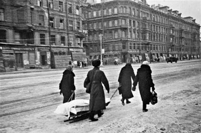 «Улица мертвых»: какое место в блокадном Ленинграде было самым страшным - Русская семерка