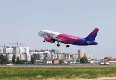 Wizz Air отменила 20 рейсов из Украины: список