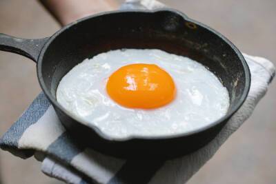 Уханьские врачи сообщили странные данные о холестерине и яйцах
