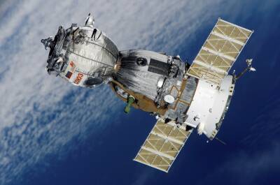 Первый российский спутник для показа рекламы из космоса запустят в 2022 году