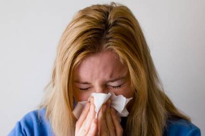 Роспотребнадзор заявил о росте уровня заболеваемости гриппом и ОРВИ