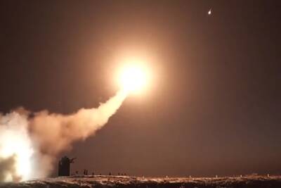 США испытают способный отслеживать все типы ракет радар