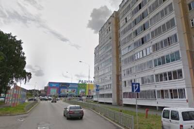 Toyota Corolla сбила 16-летнюю девушку на переходе в Екатеринбурге