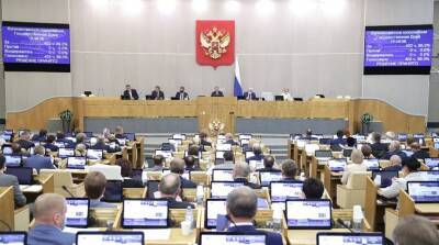 В Госдуме ответили, будут ли в РФ ужесточать ограничения из-за штамма «Омикрон»