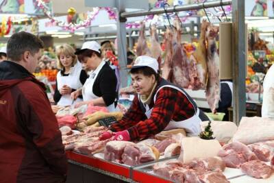 Падение цен на свинину до 98,6 рублей за килограмм зафиксировали в России