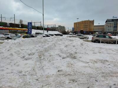 В Петербурге из-за плохой уборки снега возбудили 45 административных дел