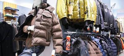 Рецидивист в Петрозаводске ушел из магазина с краденой курткой, не зная, что его снимают на видео