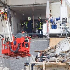 На юге Франции из-за взрыва обрушился жилой дом