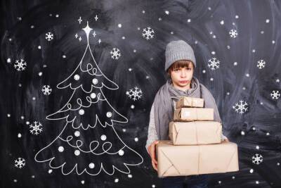 «Мам, купи!»: как деликатно отказать ребенку в дорогом новогоднем подарке