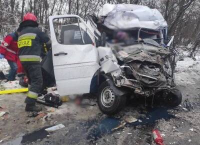 Более 10 человек погибли в крупном ДТП на Украине