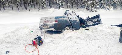 Водитель и девочка-пассажир погибли после столкновения с фурой на трассе в Карелии