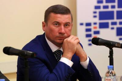 «Единая Россия» приостановит членство задержанного экс-главы Калининского района Громова