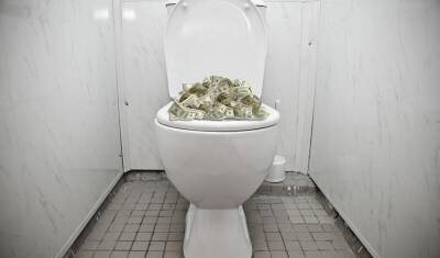 В США сантехник нашел украденные $ 600 тыс в церковном туалете, но награды не получил