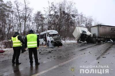 Страшное ДТП на Черниговщине: количество жертв возросло до 13, дорога перекрыта