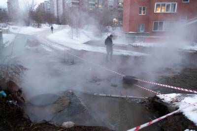 Затопленные кипятком Богаткова и Лескова: как выглядят улицы после коммунальной аварии в Новосибирске