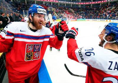 Видео: хоккеисты Чехии заняли первое место в группе на ЧМ - vinegret.cz - Москва - Россия - США - Швейцария - Германия - Швеция - Финляндия - Канада - Чехия - Дания - Прага
