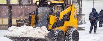 Дорожно-коммунальные службы Подмосковья работают в усиленном режиме в снегопад