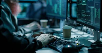 Киберпреступники воруют деньги из криптокошельков пользователей с помощью пиратских версий Windows
