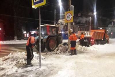Иваново занесло: за последнюю ночь с улиц города вывезли 270 кубометров снега