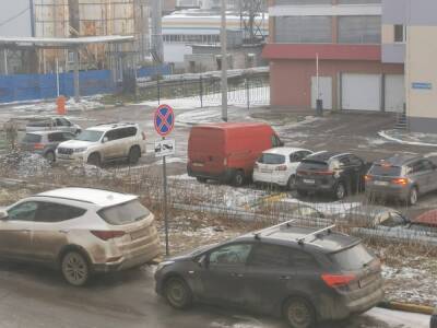 Застройщик без предупреждения установил дорожные знаки в Советском районе