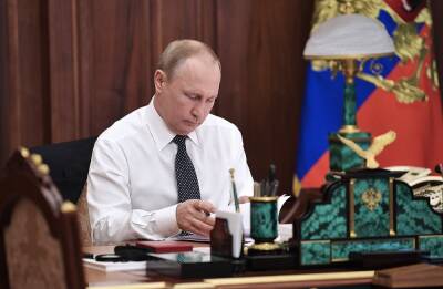 Мешают работать: Путин назвал разговор с Байденом протокольным...