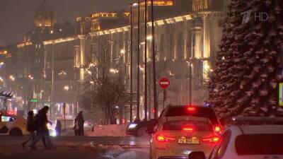 Высота сугробов в Москве уже более 20 сантиметров