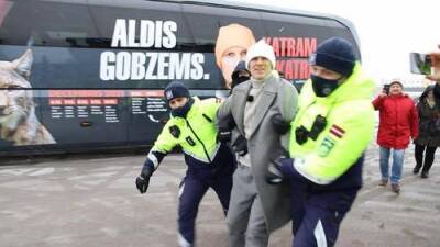 Алдис Гобземс - Сходил в народ: депутат Сейма Гобземс был задержан за день три раза - argumenti.ru - Латвия