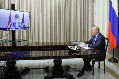 Байден предупредил Путина о мерах в случае военной эскалации на Украине