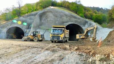 Продолжается строительство тоннельной дороги от поселка Тоганалы в Гёйгёльском районе в направлении Кяльбаджара - агентство