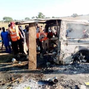 В Нигерии в результате поджога пассажирского автобуса погибли минимум 30 человек