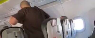 Пьяный авиадебошир устроил драку на борту самолета рейса «Магадан — Новосибирск»