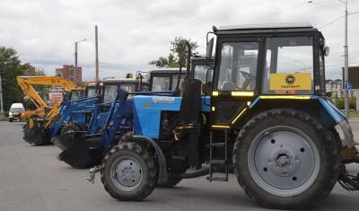На базе завода Башкирии будут собирать гусеничные тракторы «Беларус 2103»