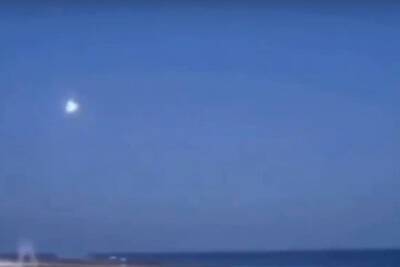 В Сочи засняли на видео падение метеорита