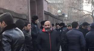Родственники пленных солдат потребовали встречи со спикером парламента Армении