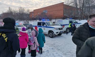 В Петрозаводске эвакуировали школу