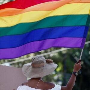 Власти Чили легализовали однополые браки. Видео