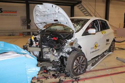 Две модели Renault провалили краш-тест Euro NCAP