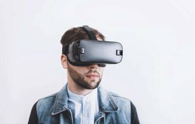 Apple начала работу над вторым поколением VR-гарнитуры