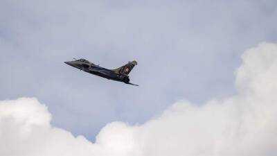 Истребители РФ сопроводили военные самолеты Франции в небе над Черным морем
