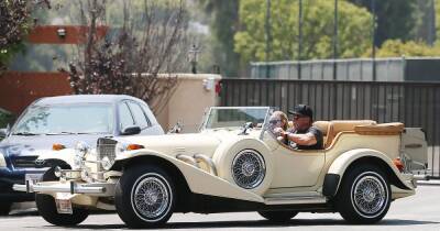 Арнольда Шварценеггера заметили за рулем роскошного Mercedes Excalibur в Лос-Анджелесе