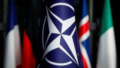 Путин указал на конфронтационную линию НАТО в отношении России